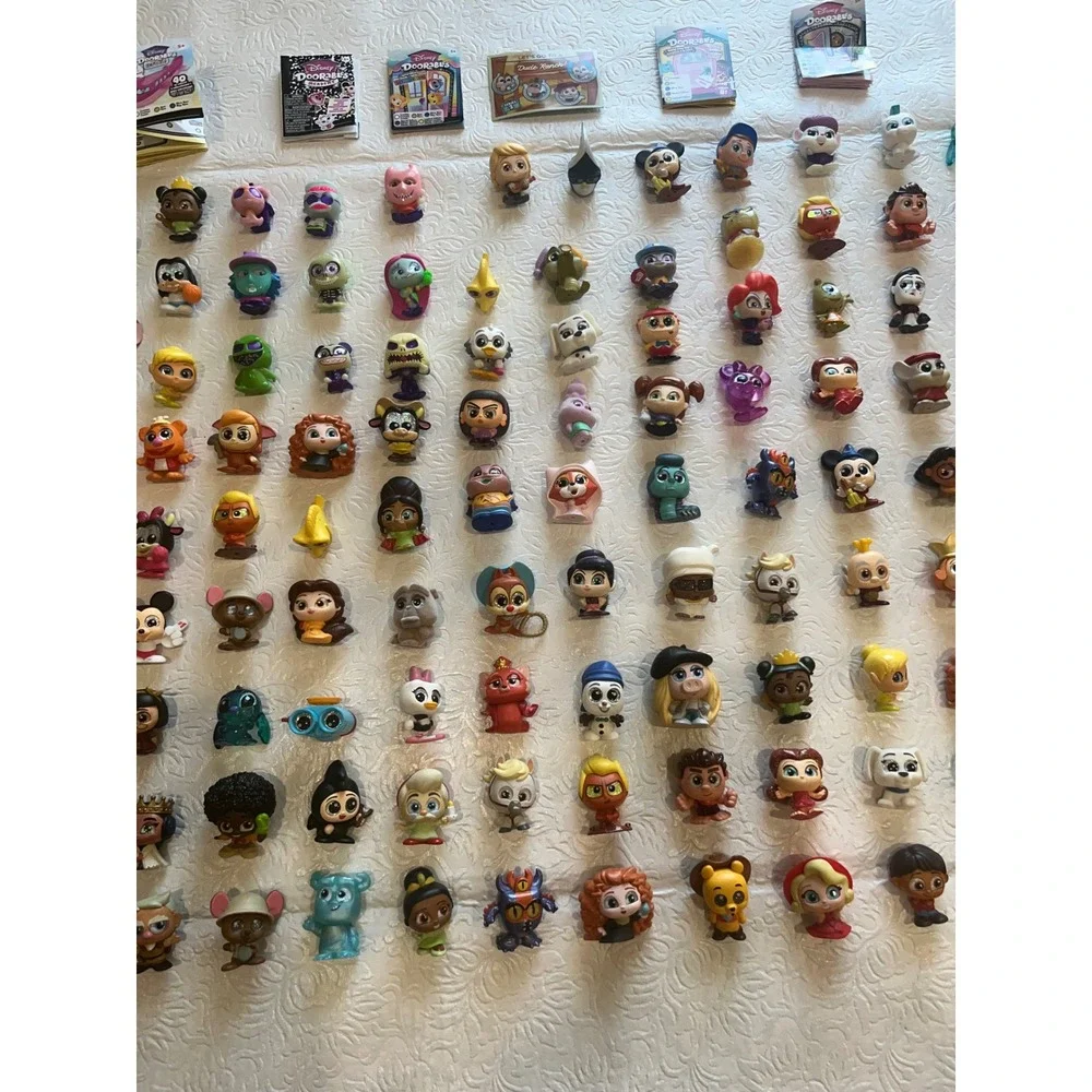 131 Disney Doorables Lot Rare Ultra Rare Flocked Glow Scented Special + Cards